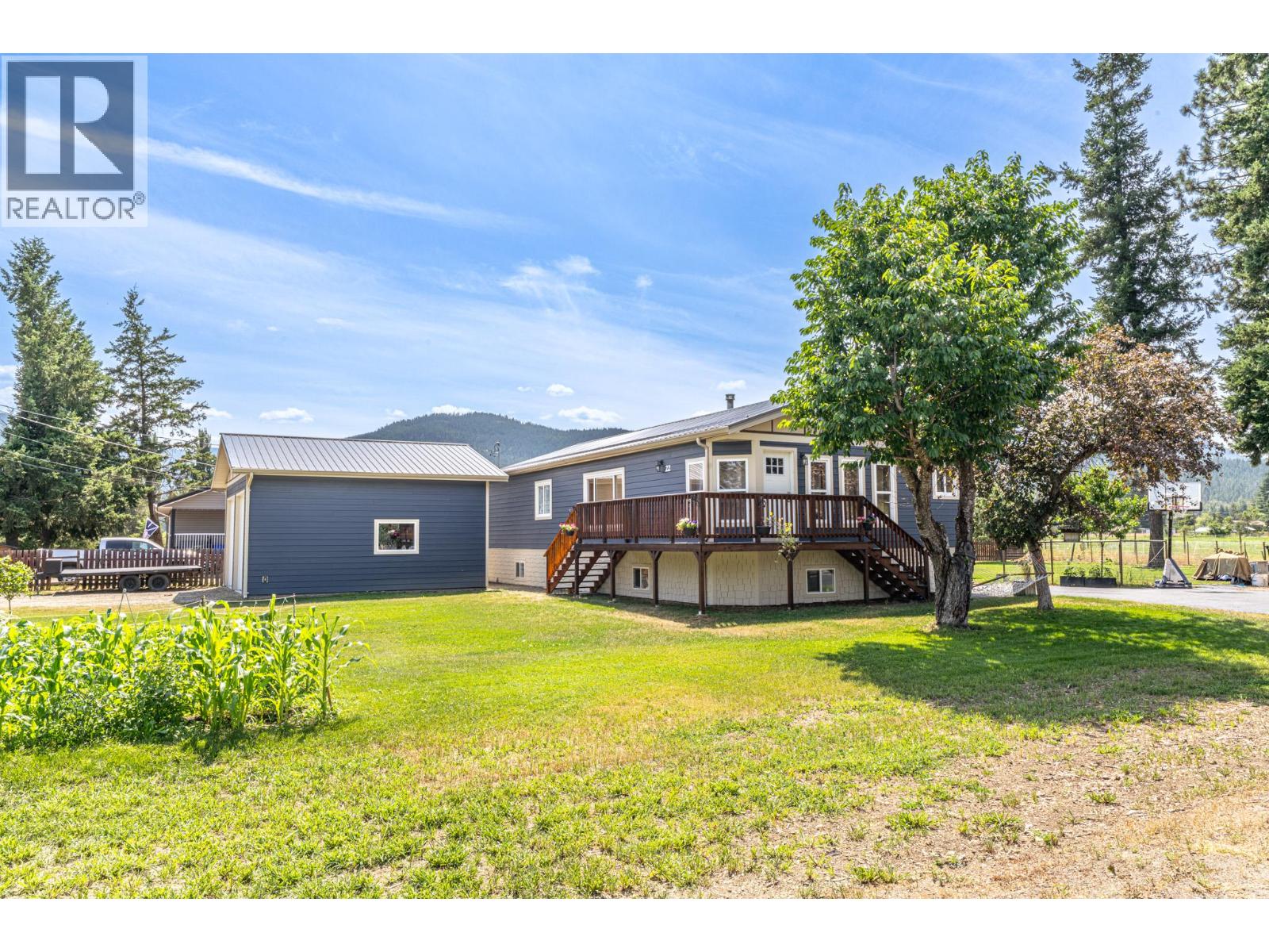 22 Pemberton Road, Lumby, British Columbia  V0E 2G7 - Photo 83 - 10395309