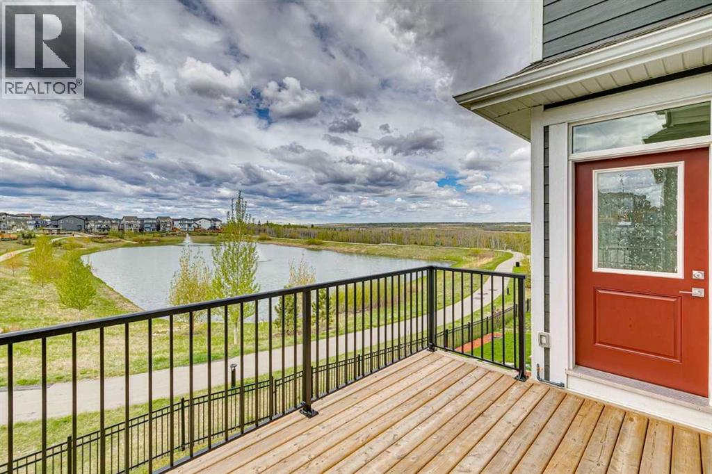 814 Bluerock Way SW, Calgary, Alberta  T2Y 0S4 - Photo 37 - A2313536