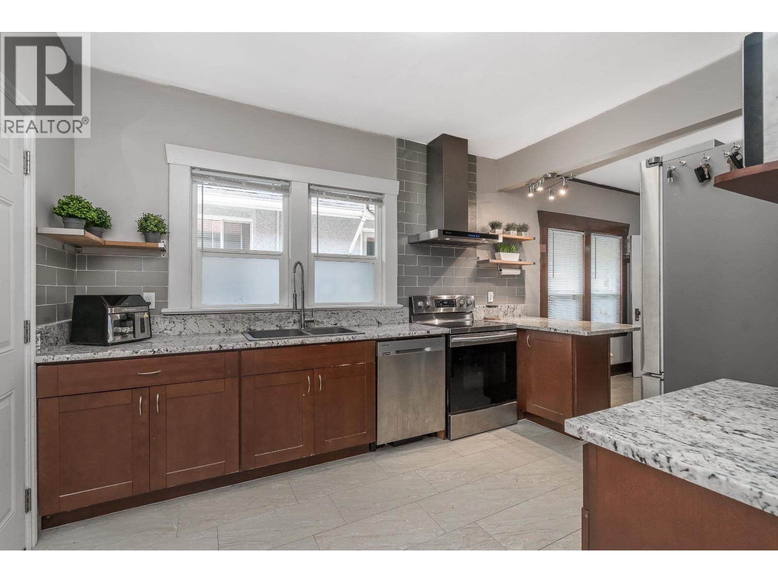 4476 Beatrice Street, Vancouver, British Columbia  V5N 4J2 - Photo 13 - R3151408