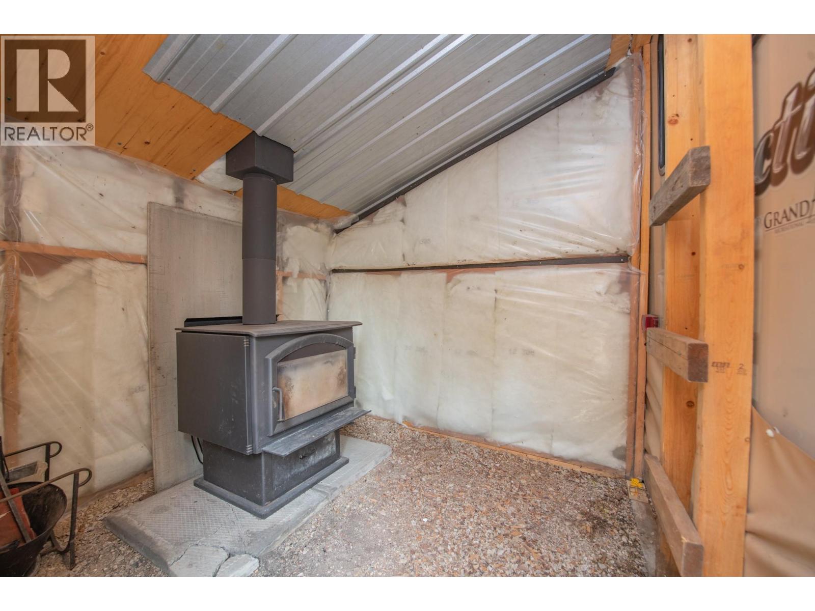 160 Trinity Valley Road, Lumby, British Columbia V0E 2G4 - Photo 32 - 10395423