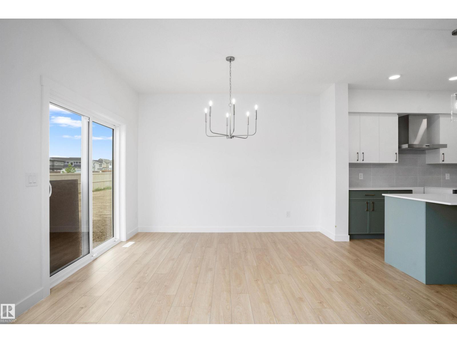 1058 Cristall Cr SW, Edmonton, Alberta  T6W 5S6 - Photo 6 - E4481197