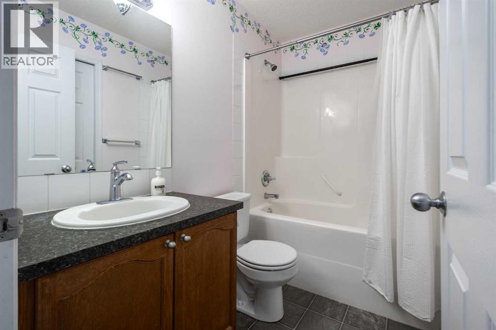 49 Evermeadow Manor SW, Calgary, Alberta  T2Y 4W8 - Photo 27 - A2332494