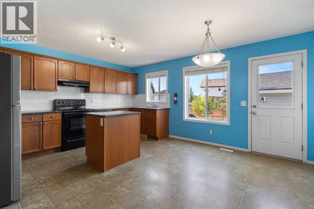 49 Evermeadow Manor SW, Calgary, Alberta  T2Y 4W8 - Photo 10 - A2332494
