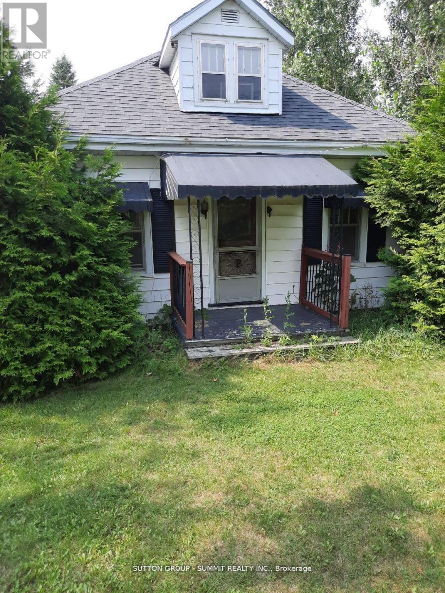 663 COUNTY RD 15, Prince Edward County, Ontario