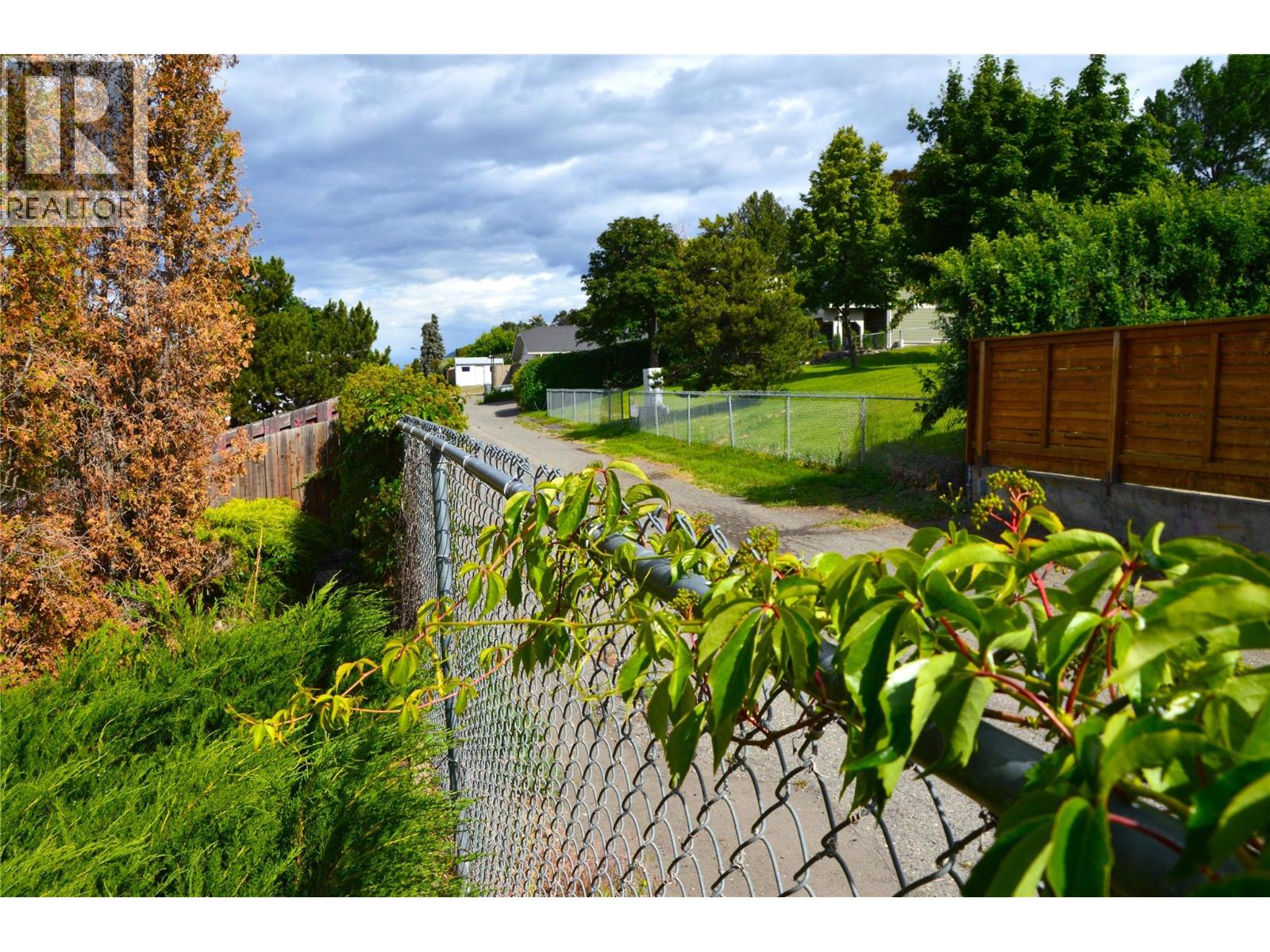 507 Strathcona Terrace, Kamloops, British Columbia  V2C 1C2 - Photo 37 - 10390649