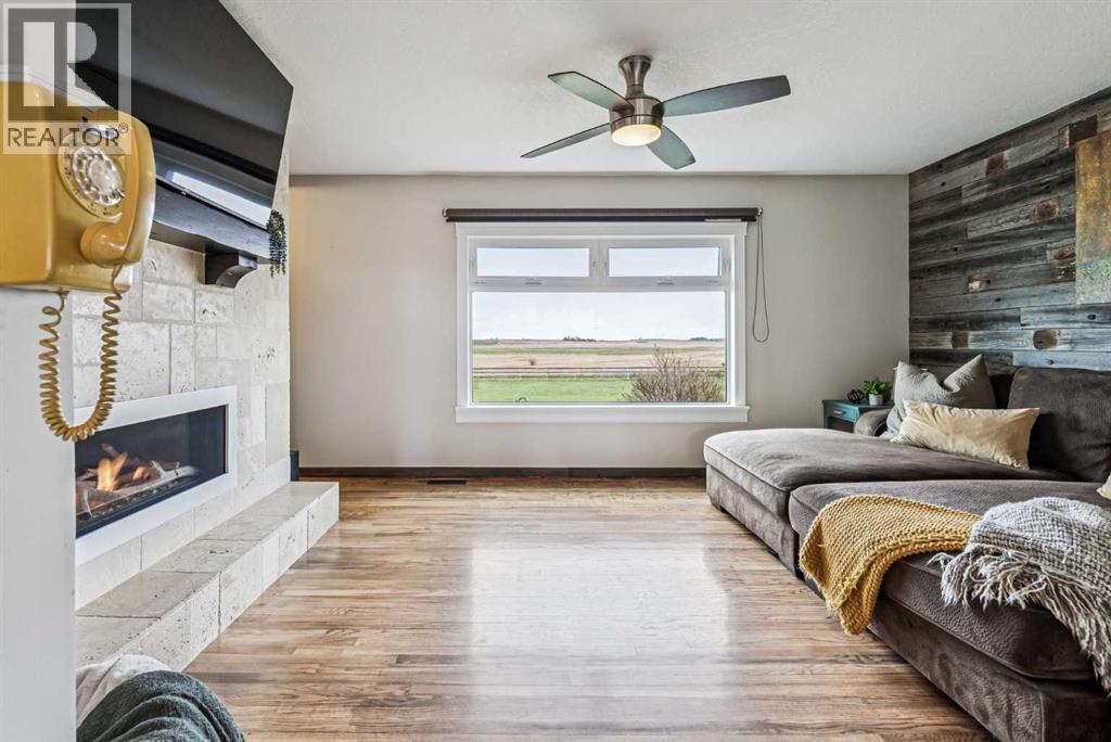 251045 Range Road 244, Rural Wheatland County, Alberta  T1P 0M2 - Photo 6 - A2310941