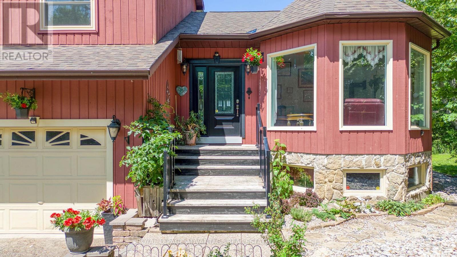 1462 Elm Grove Rd Rr 5 Road, Tay Valley, Ontario K7H 3C7 - Photo 4 - X13577116