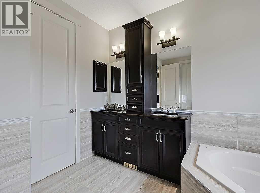 9318 14 Avenue Sw, Calgary, Alberta  T3H 0M1 - Photo 30 - A2331758