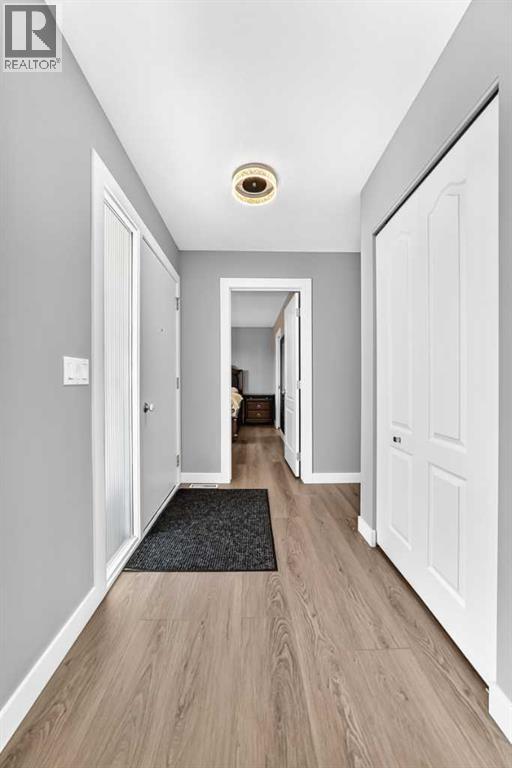 4932 Rundlehorn Drive NE, Calgary, Alberta  T1Y 1B9 - Photo 2 - A2332558
