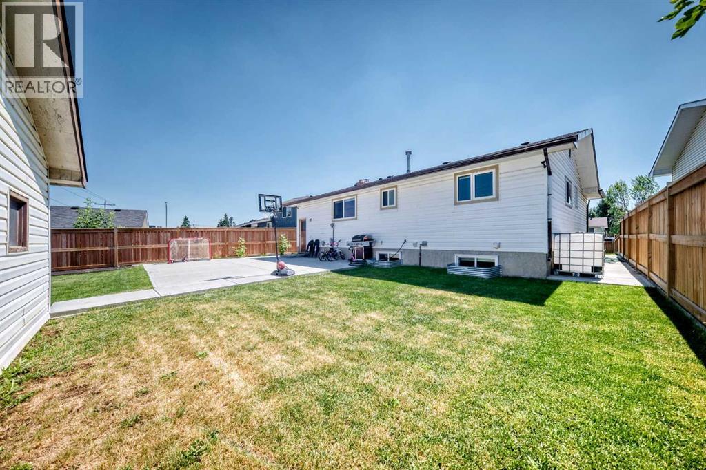 4932 Rundlehorn Drive NE, Calgary, Alberta  T1Y 1B9 - Photo 47 - A2332558