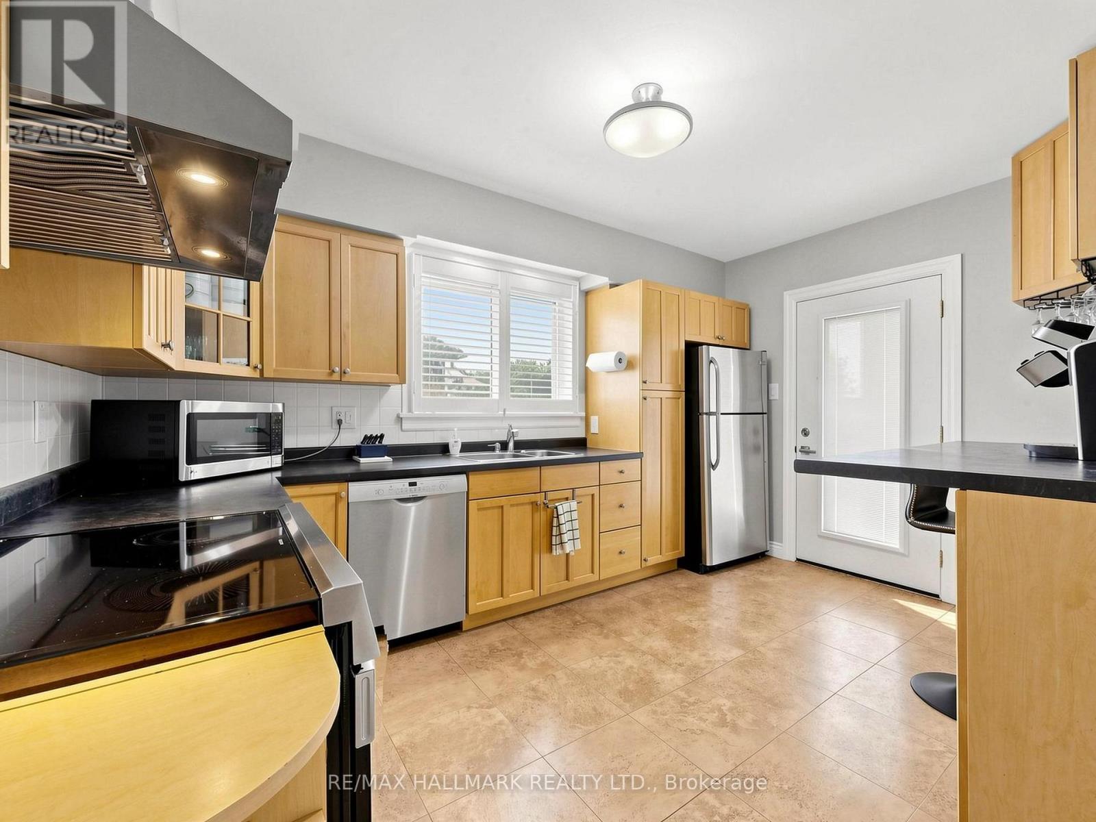 777 Ritson Road S, Oshawa, Ontario  L1H 5L2 - Photo 7 - E13623260