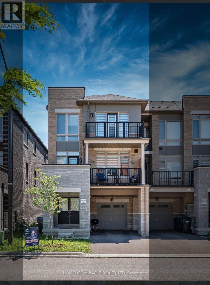 23 Arrowview Drive, Brampton, Ontario  L7A 5H6 - Photo 2 - W13623216