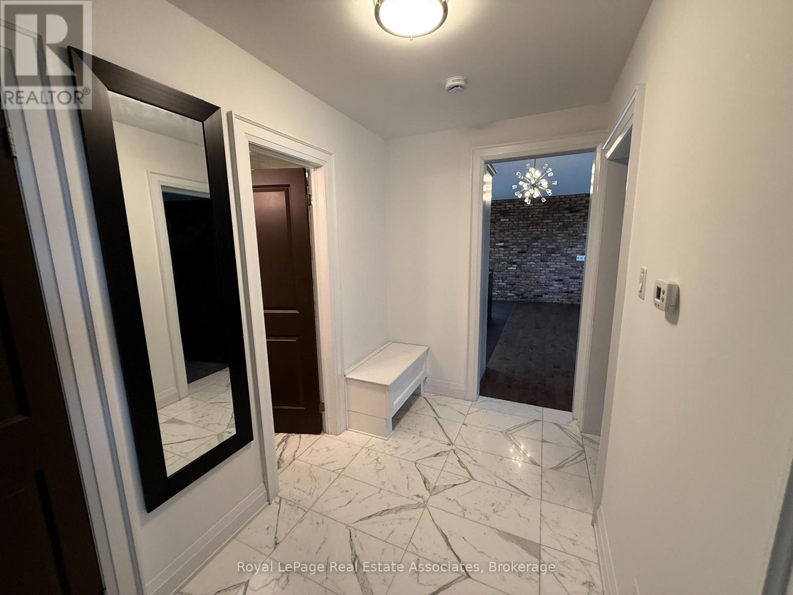 4 - 52 Cameron Avenue, Toronto, Ontario  M6M 1R2 - Photo 11 - W13623230