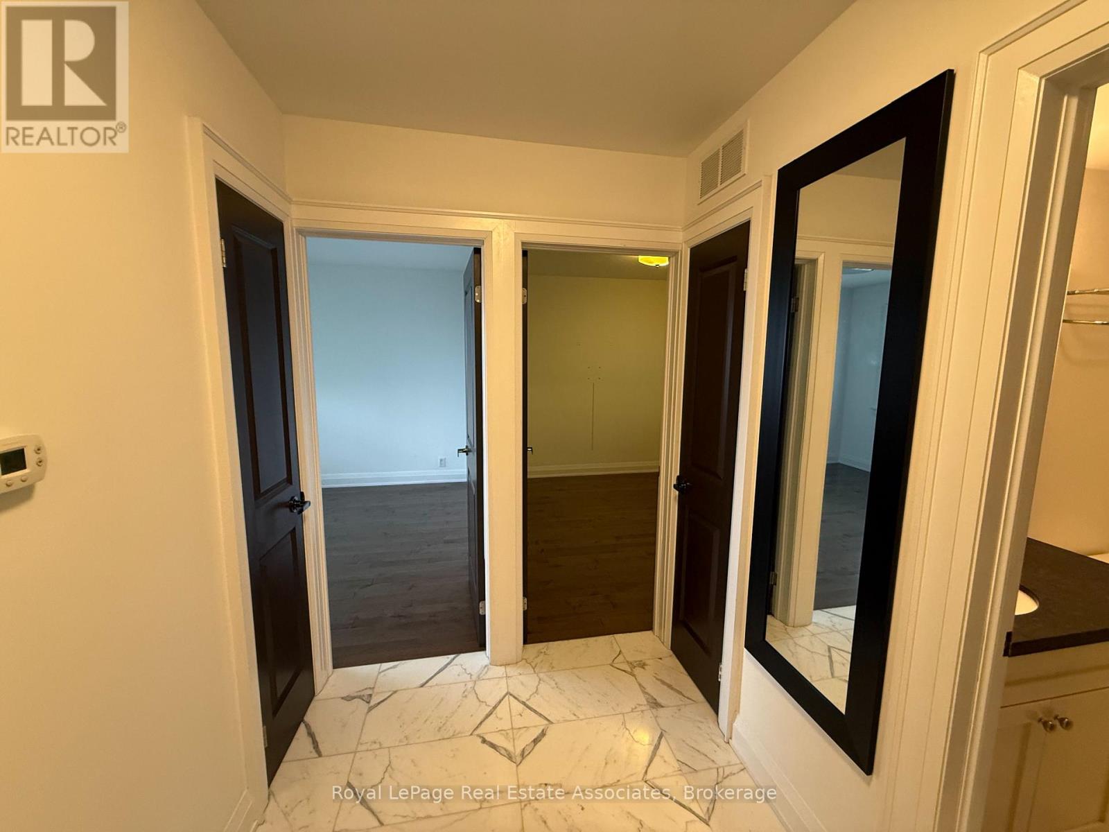 4 - 52 Cameron Avenue, Toronto, Ontario  M6M 1R2 - Photo 12 - W13623230