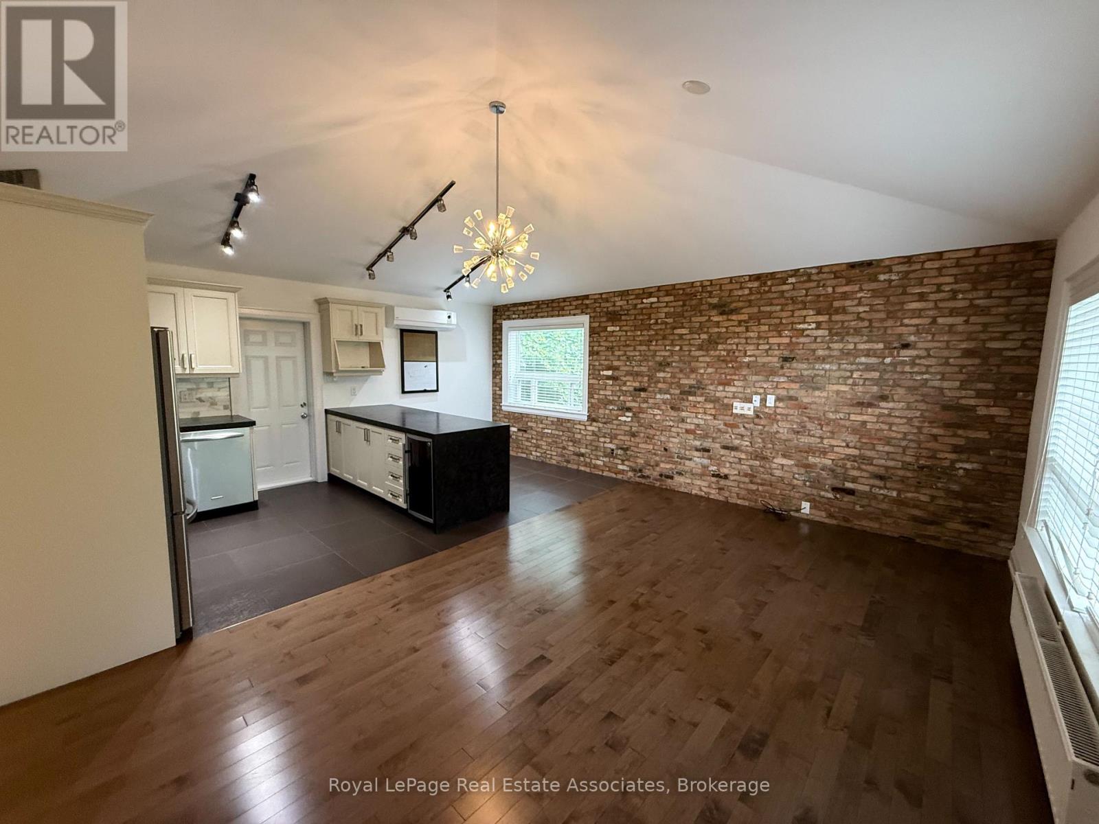 4 - 52 Cameron Avenue, Toronto, Ontario  M6M 1R2 - Photo 6 - W13623230