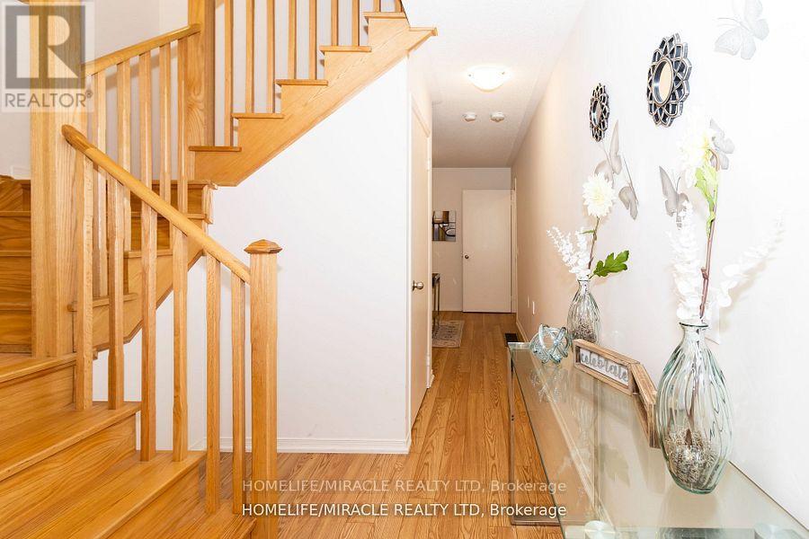 27 Lowes Hill Circle, Caledon, Ontario  L7C 4H5 - Photo 8 - W13623248