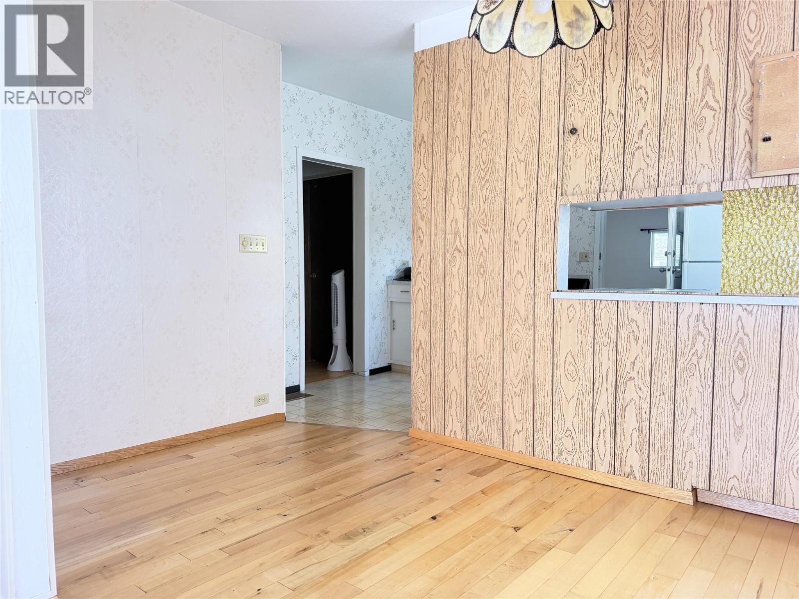 1608 4th Street N, Cranbrook, British Columbia  V1C 3L1 - Photo 18 - 10395999