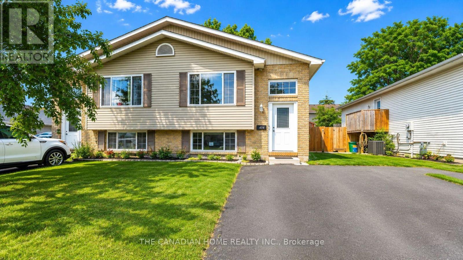 45 OAK STREET, Belleville, Ontario