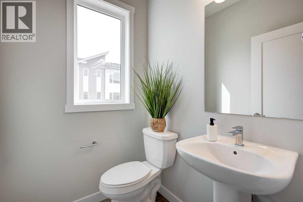 212 Shawnee Square Sw, Calgary, Alberta  T2Y 0T7 - Photo 20 - A2326333