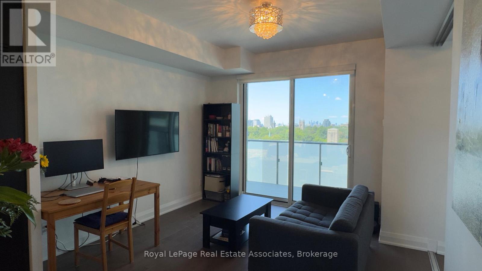 705 - 1080 Bay Street, Toronto (Bay Street Corridor), Ontario  M5S 0A6 - Photo 6 - C13623302