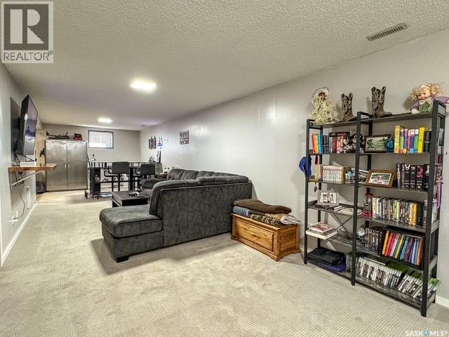405 Northcote Drive, Swift Current, Saskatchewan  S9H 4T7 - Photo 15 - SK044042