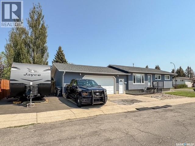 405 Northcote Drive, Swift Current, Saskatchewan  S9H 4T7 - Photo 2 - SK044042
