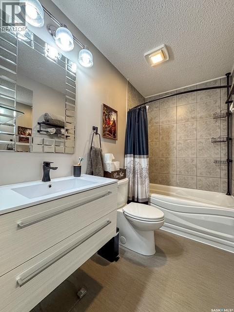 405 Northcote Drive, Swift Current, Saskatchewan  S9H 4T7 - Photo 7 - SK044042