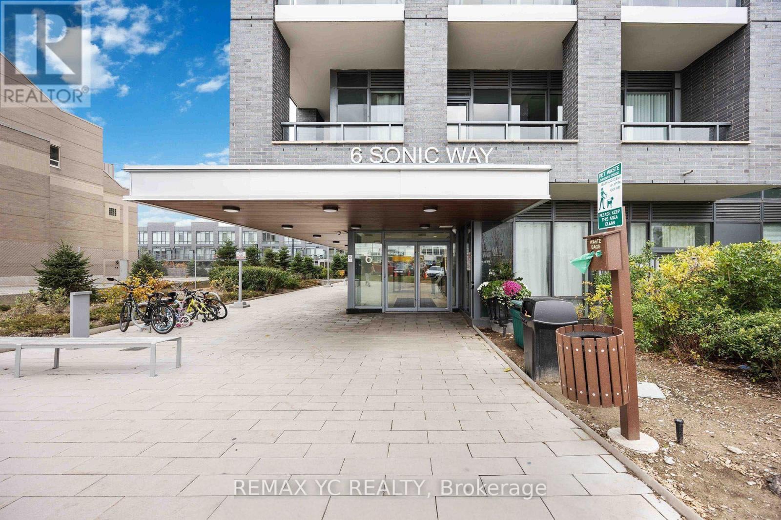 N906 - 6 Sonic Way, Toronto, Ontario  M3C 0P1 - Photo 2 - C13623326