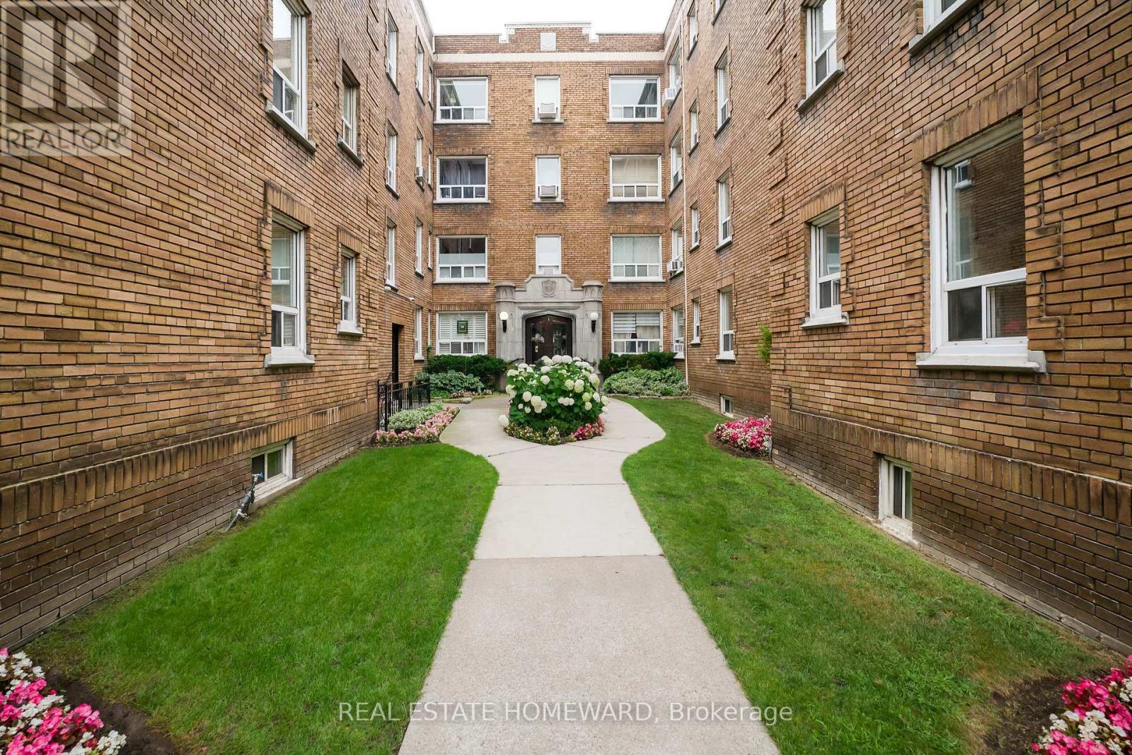 206 - 100 Oriole Parkway, Toronto, Ontario  M5P 2G8 - Photo 2 - C13623354