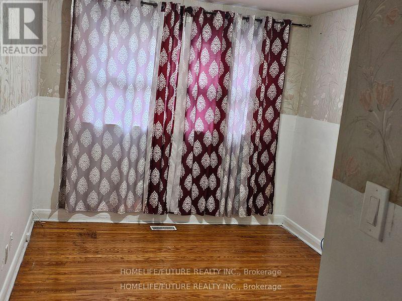 Main - 5 Sherwood Avenue, Toronto, Ontario  M1R 1M7 - Photo 7 - E13623356