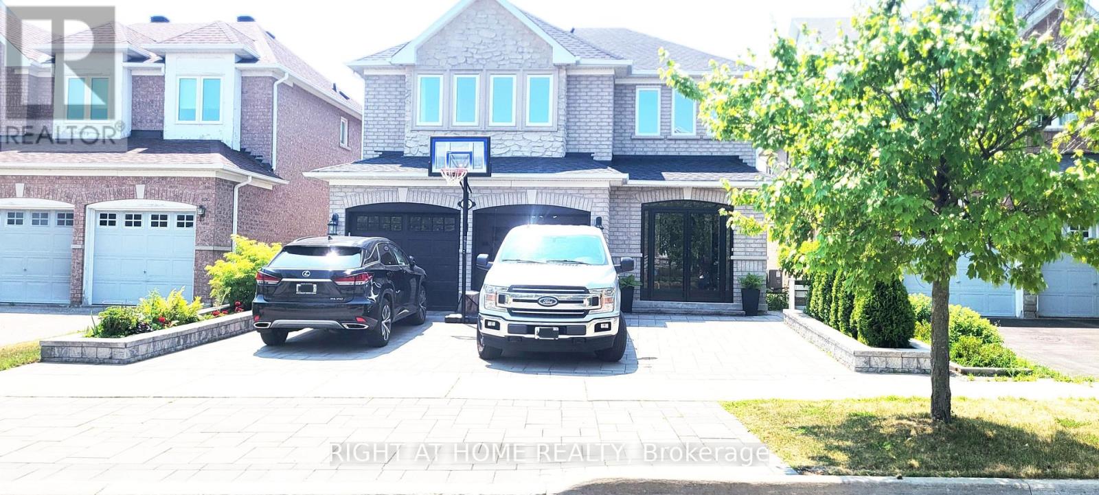 46 Danpatrick Drive, Richmond Hill, Ontario  L4S 2S7 - Photo 4 - N13623366