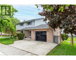 31 BLACKFRIAR Lane, Brantford, Ontario