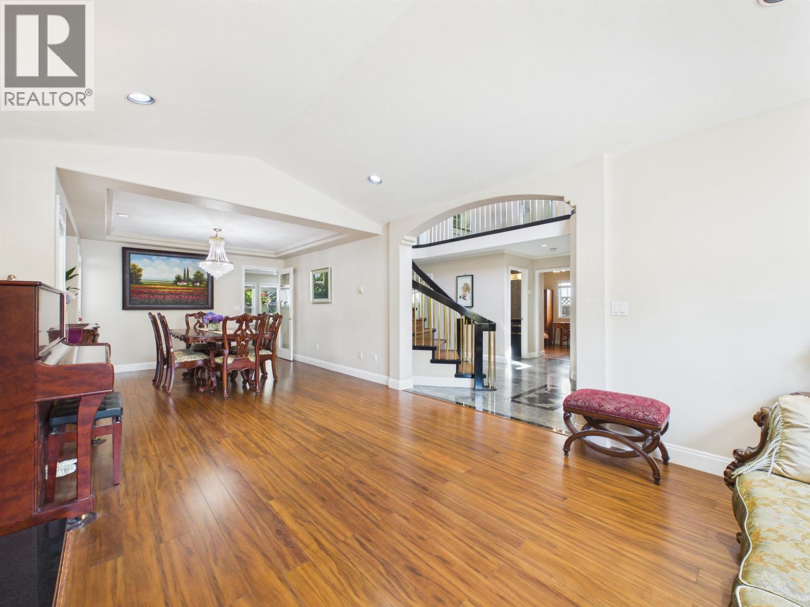 7629 Arthur Avenue, Burnaby, British Columbia  V5J 4G4 - Photo 5 - R3151375