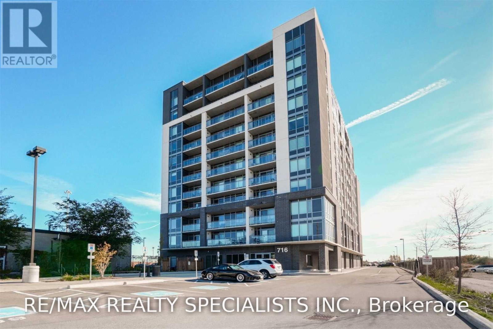 702 - 716 MAIN STREET E, Milton, Ontario