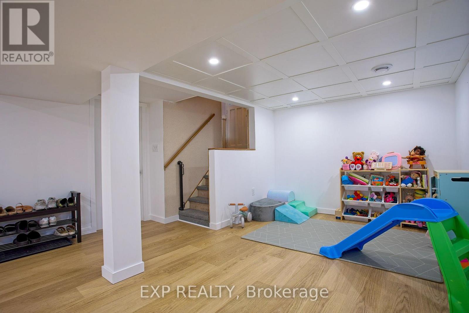 22 East 11th Street, Hamilton, Ontario  L9A 3T2 - Photo 17 - X13623368
