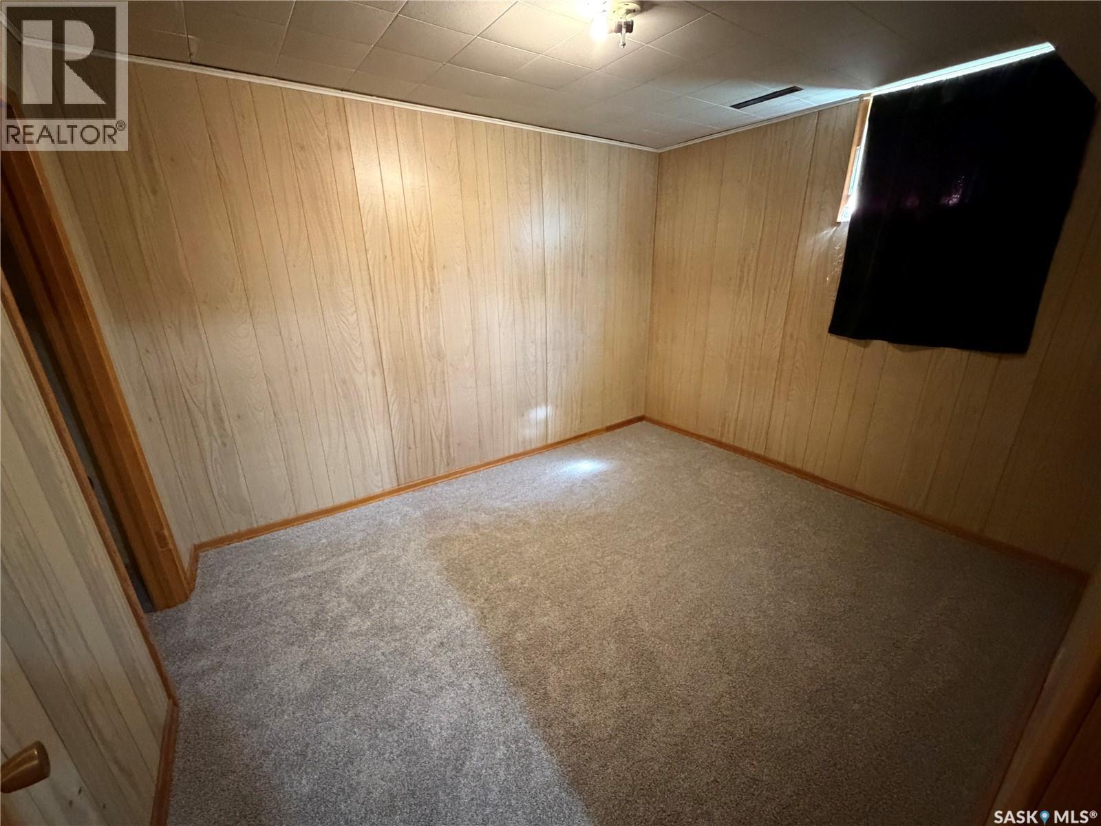 217 3rd Street N, Wakaw, Saskatchewan  S0K 4P0 - Photo 14 - SK044157