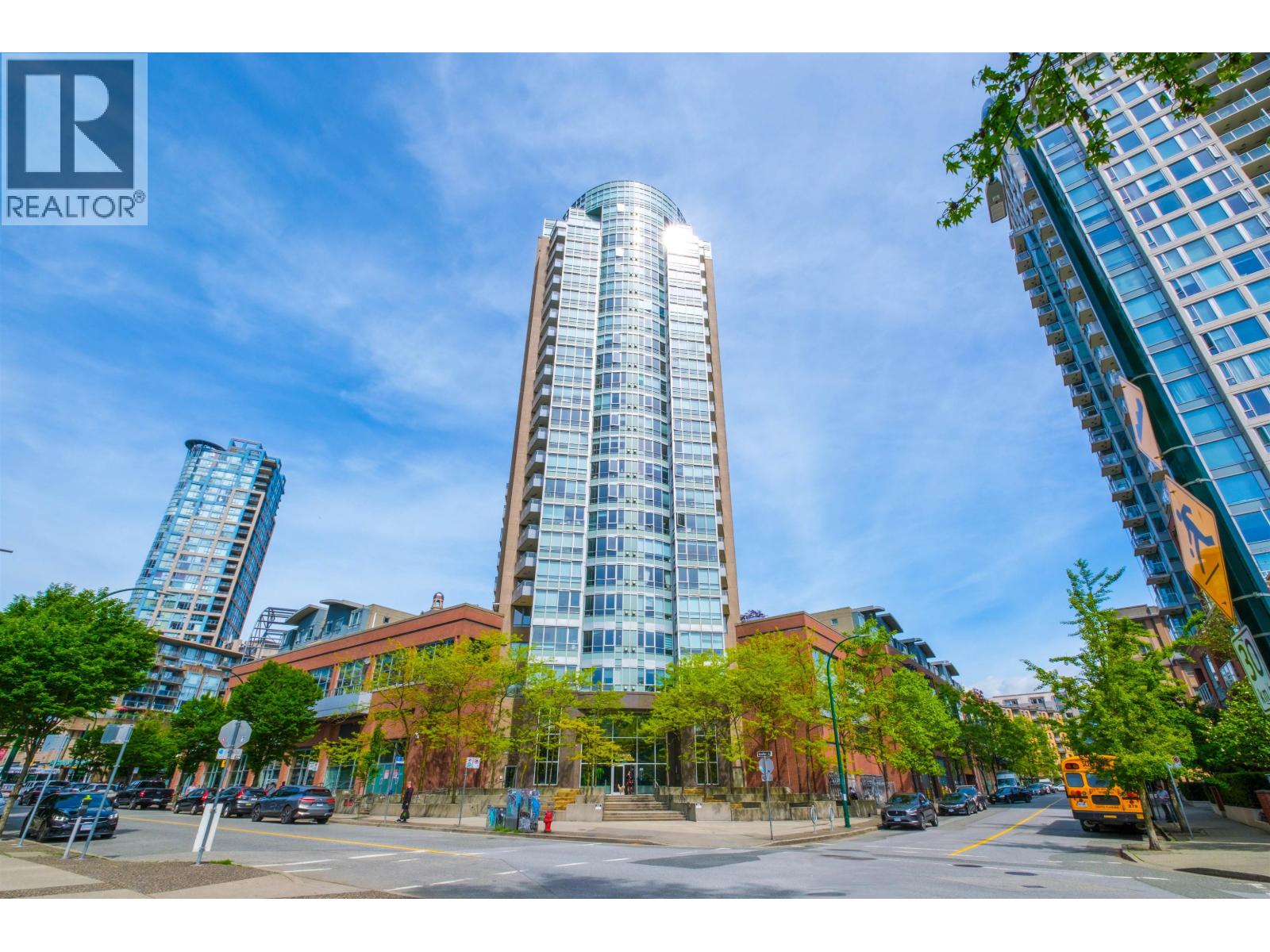 1703 63 KEEFER PLACE, Vancouver, British Columbia