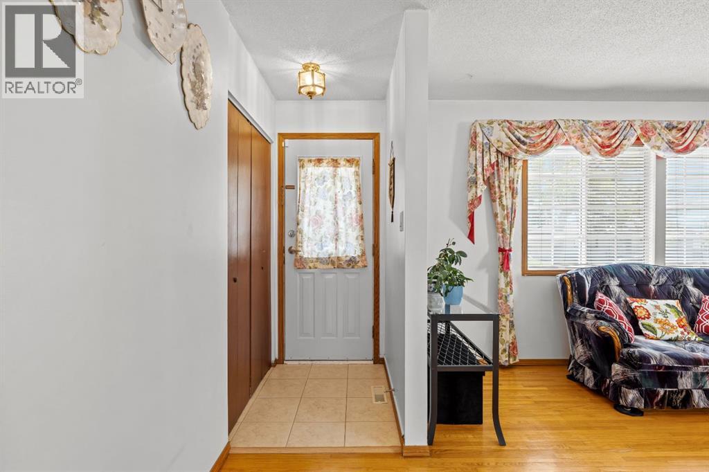 1307 Radisson Drive SE, Calgary, Alberta  T2A 1Z3 - Photo 2 - A2316120