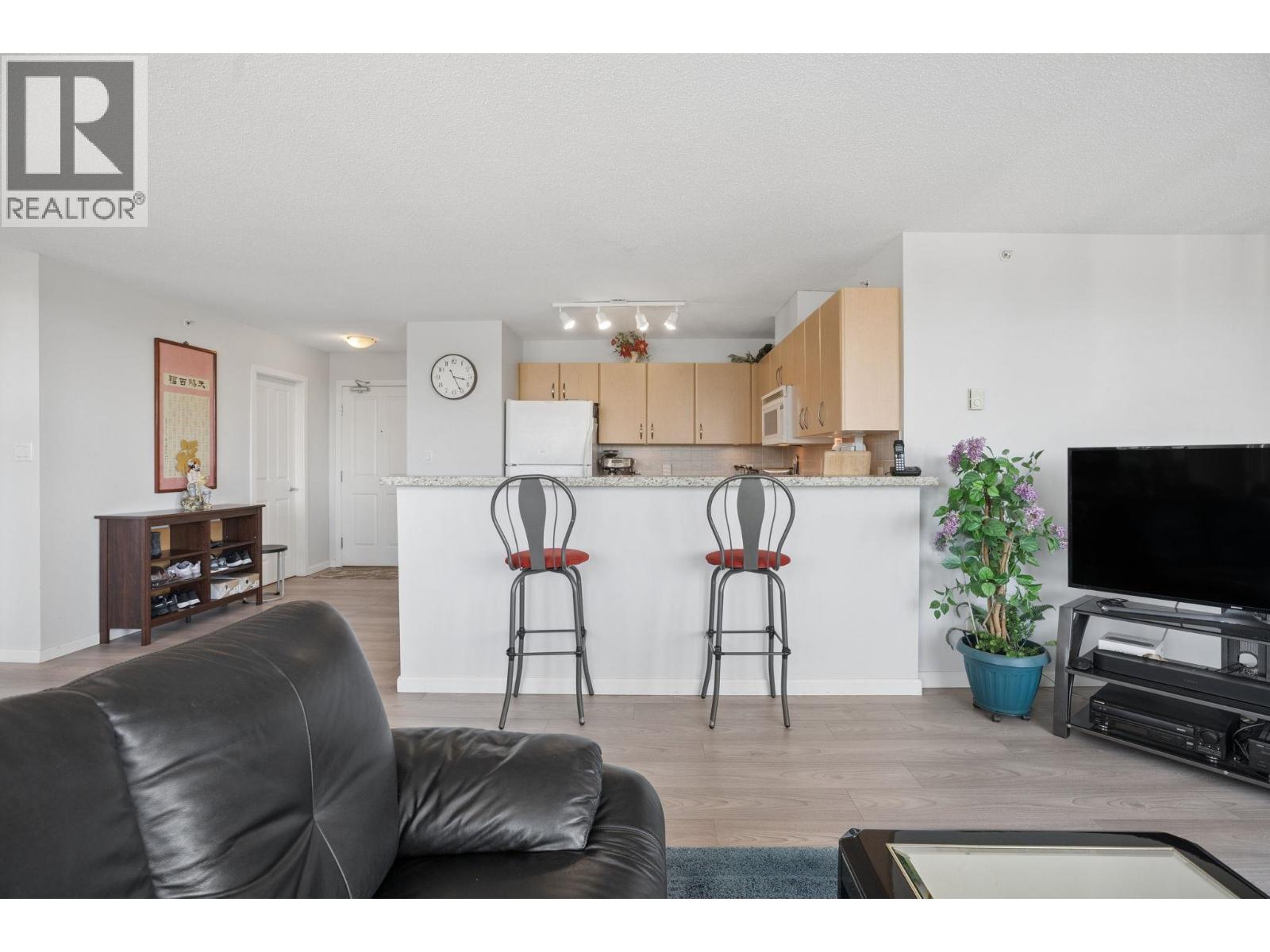 603 720 NW Hamilton Street, New Westminster, British Columbia  V3M 7A6 - Photo 7 - R3151457