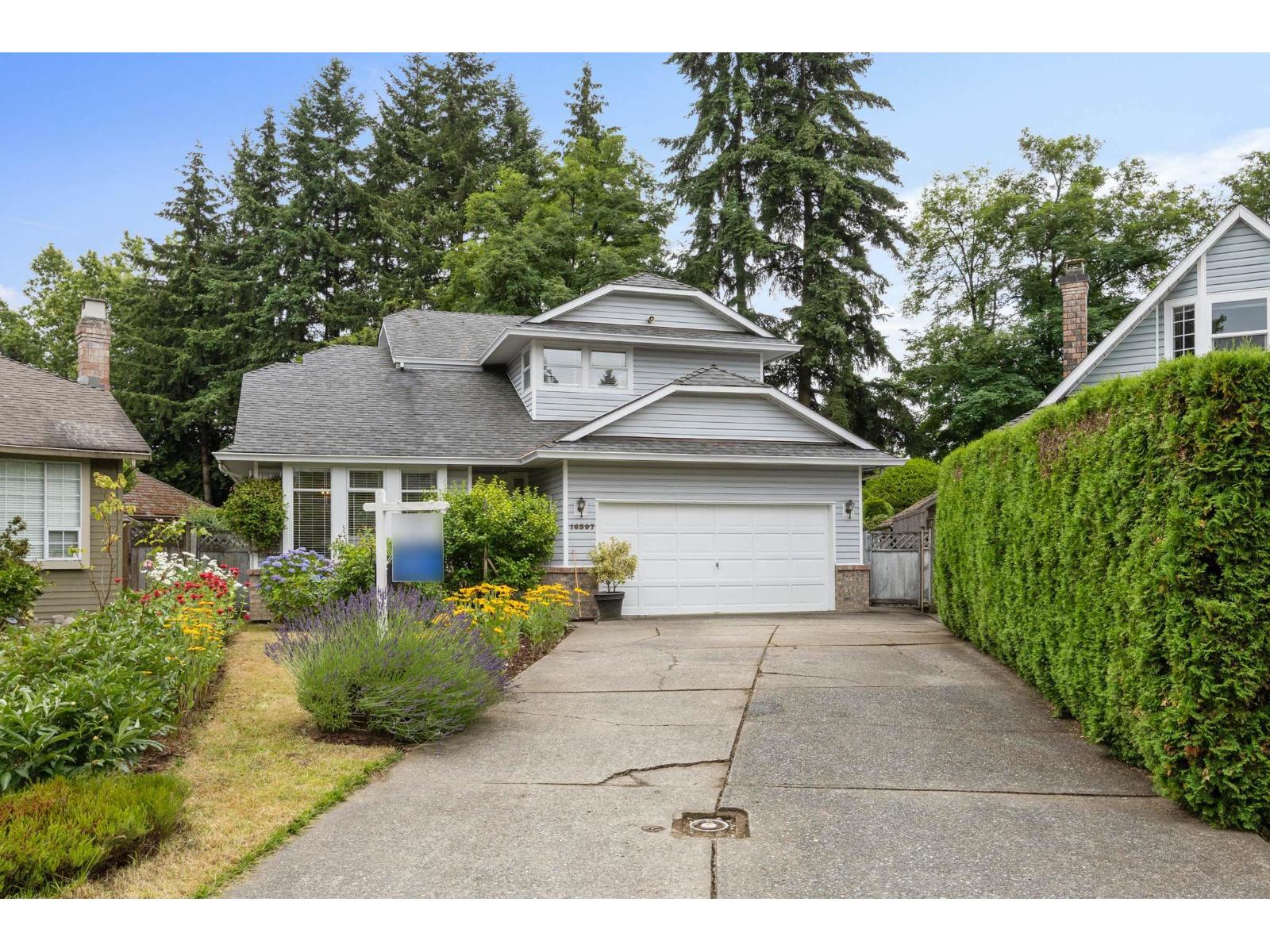 16397 GLENMOOR COURT, Surrey, British Columbia
