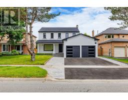 90 TAMARAC TRAIL, Aurora, Ontario