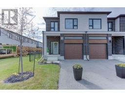 79Q - 72 BUR OAK COMMON, Cambridge, Ontario