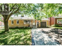 17 CRESTWOOD Avenue, Kitchener, Ontario