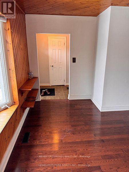 Main Level - 6 Nero Court S, Toronto (Eglinton East), Ontario  M1K 4V5 - Photo 2 - E13623478
