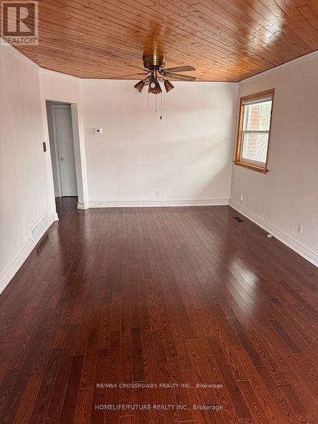 Main Level - 6 Nero Court S, Toronto (Eglinton East), Ontario  M1K 4V5 - Photo 3 - E13623478