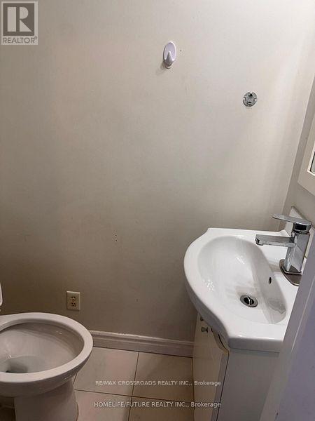 Main Level - 6 Nero Court S, Toronto (Eglinton East), Ontario  M1K 4V5 - Photo 5 - E13623478