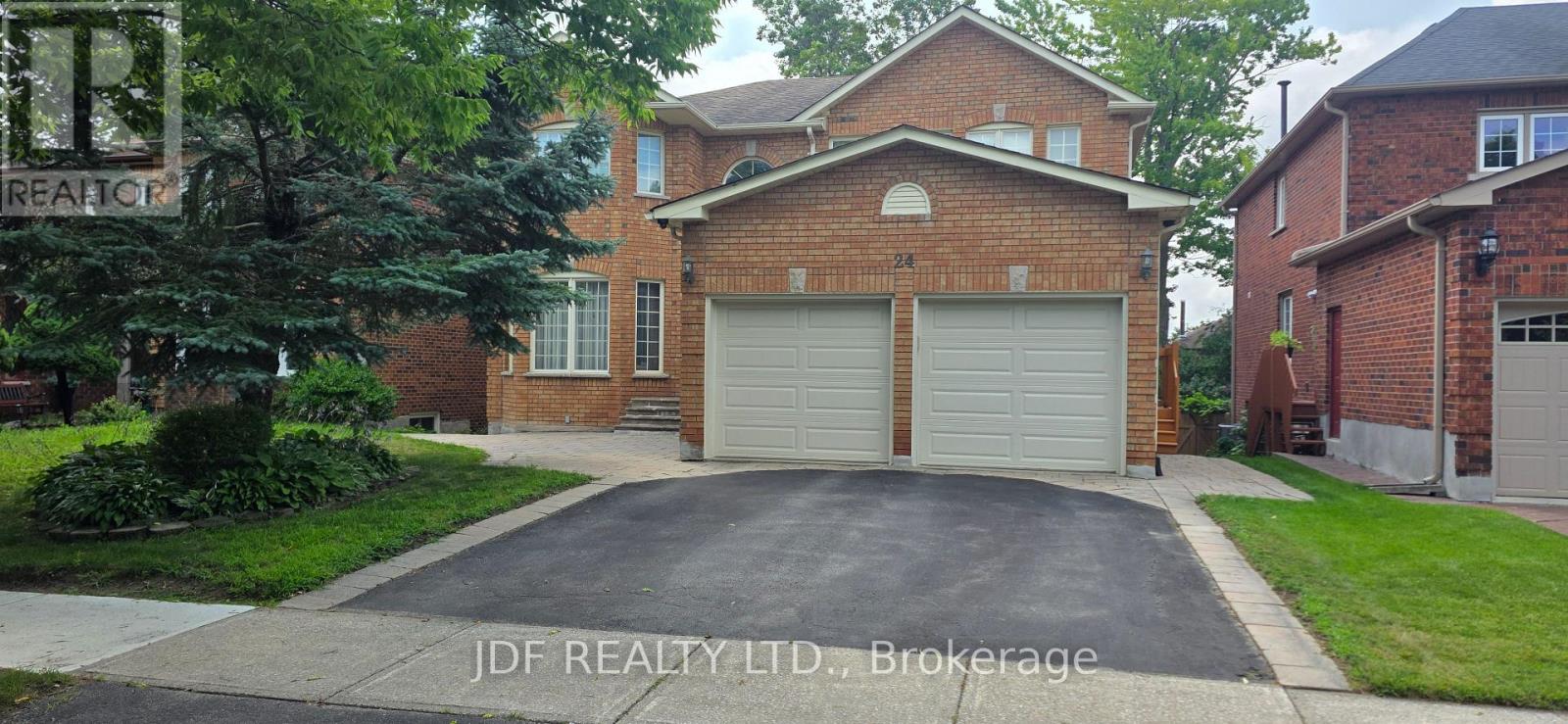 24 WHALEN COURT, Richmond Hill, Ontario