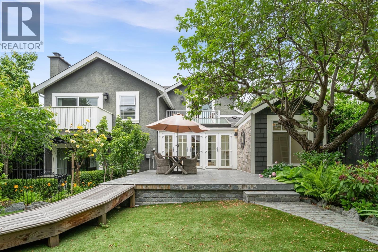 1145 Meares St, Victoria, British Columbia  V8V 3J9 - Photo 5 - 1037148