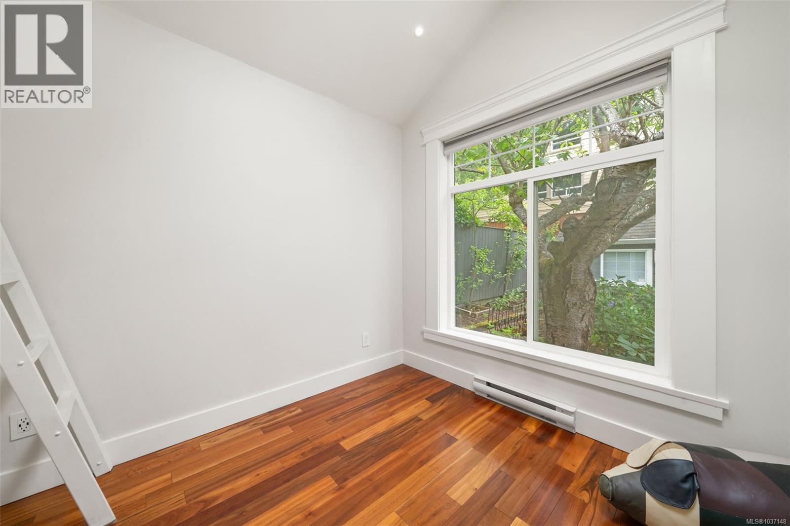 1145 Meares St, Victoria, British Columbia  V8V 3J9 - Photo 21 - 1037148