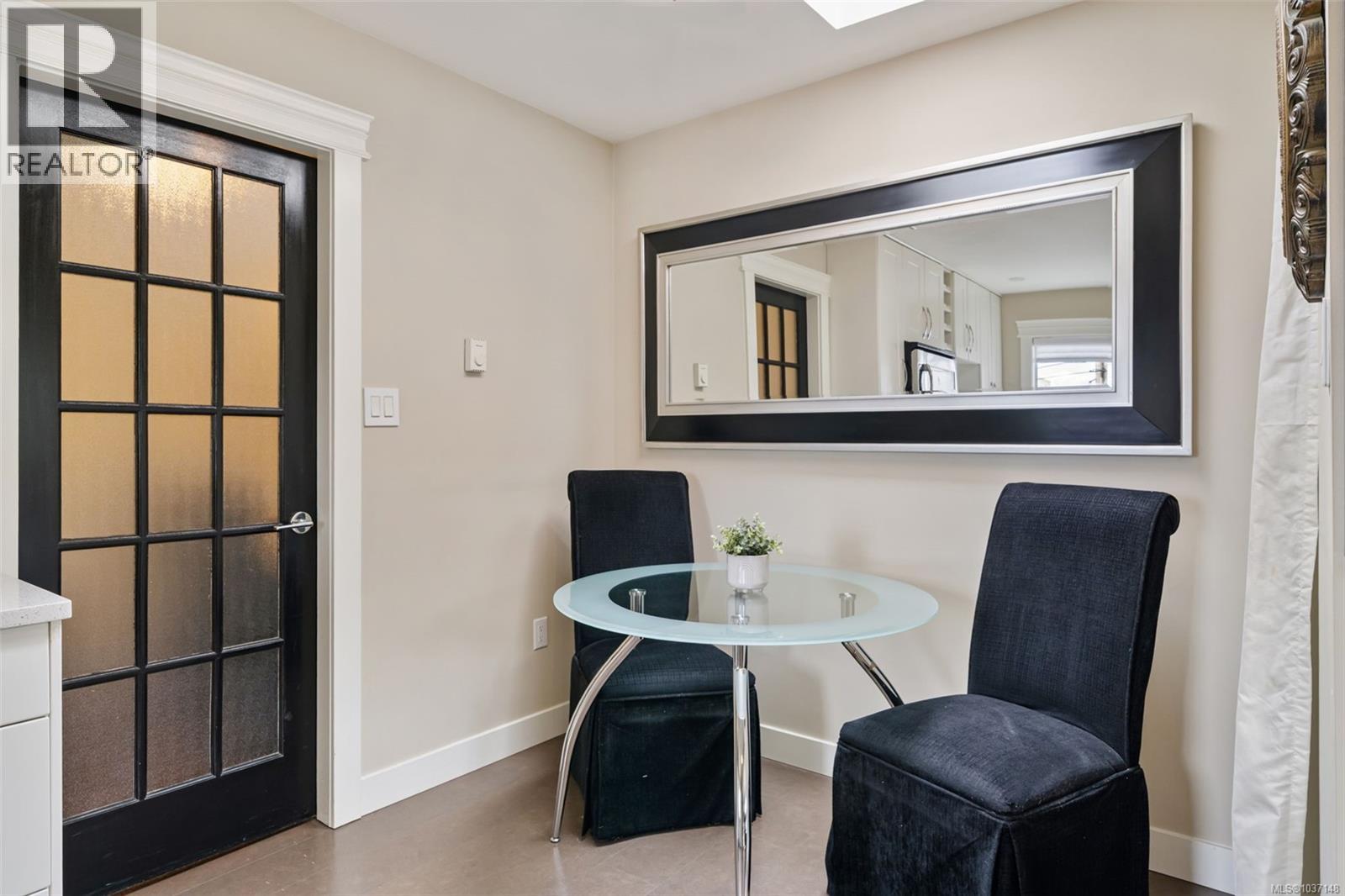 1145 Meares St, Victoria, British Columbia  V8V 3J9 - Photo 43 - 1037148